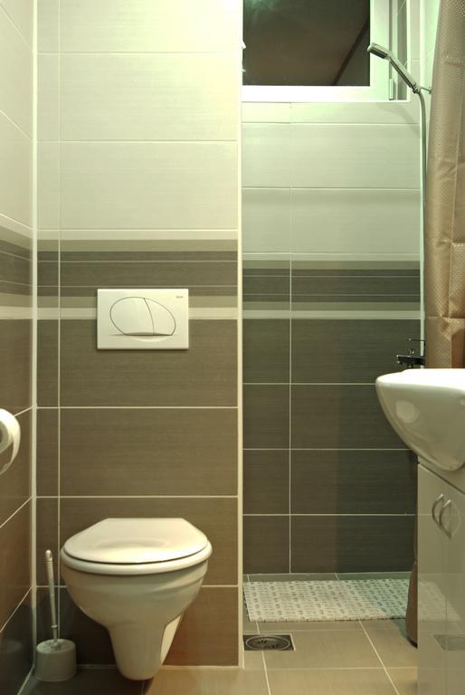 Square Studio Apartment Ni Exteriör bild