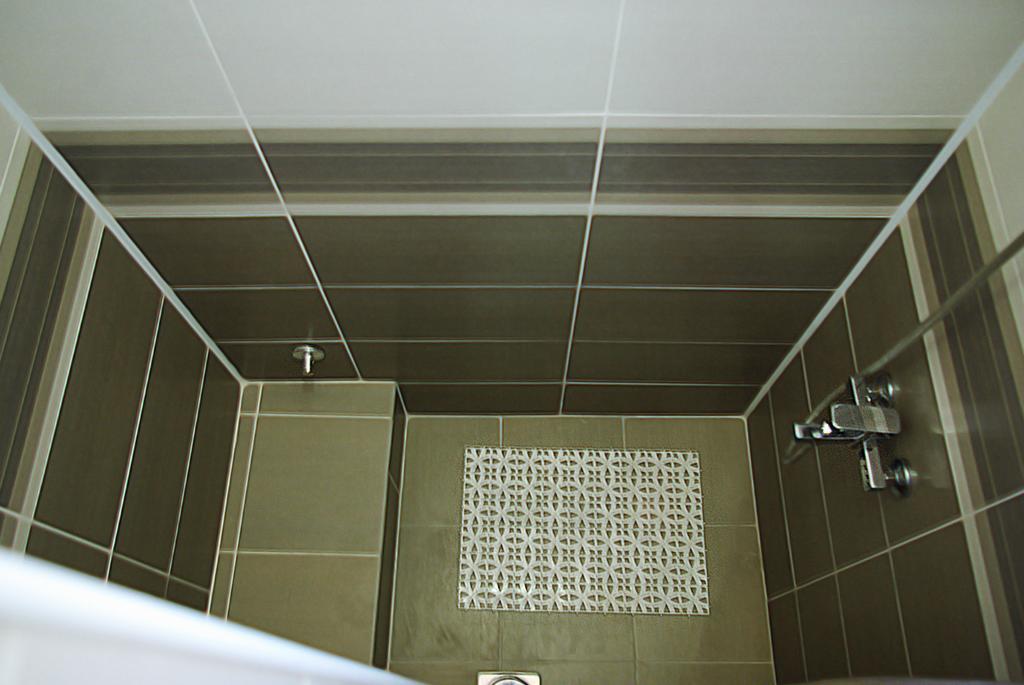 Square Studio Apartment Ni Exteriör bild
