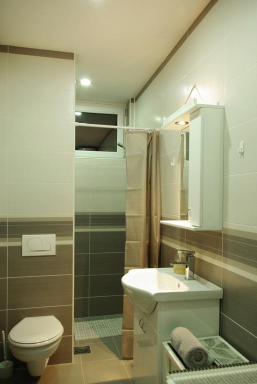 Square Studio Apartment Ni Exteriör bild