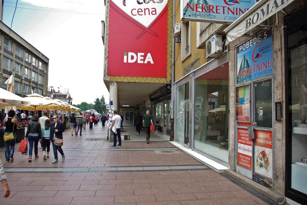 Square Studio Apartment Ni Exteriör bild